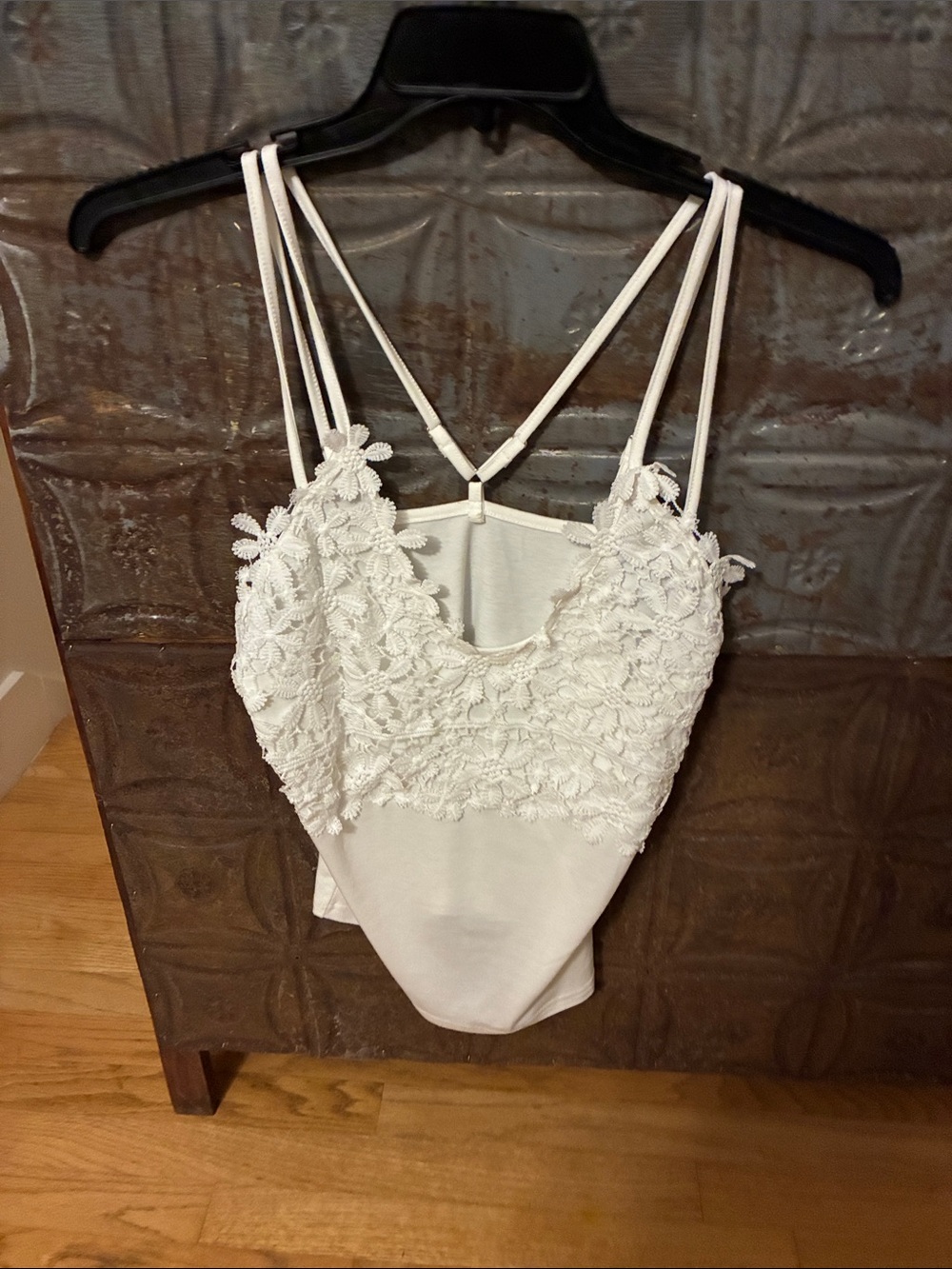 Jenny Boston Elegant White Lace top - Women
